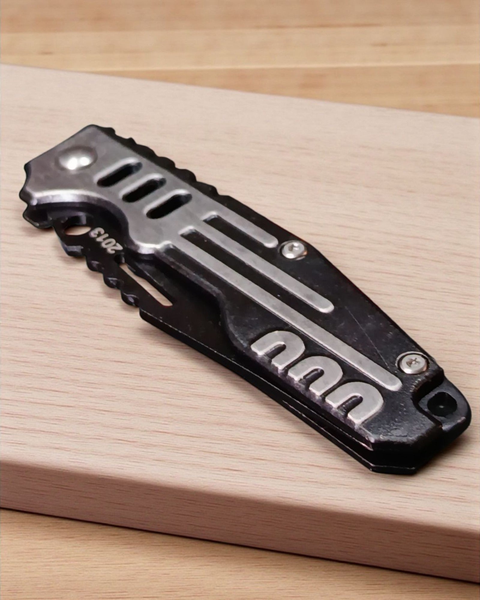 Self Defence Pocket Knife 2013