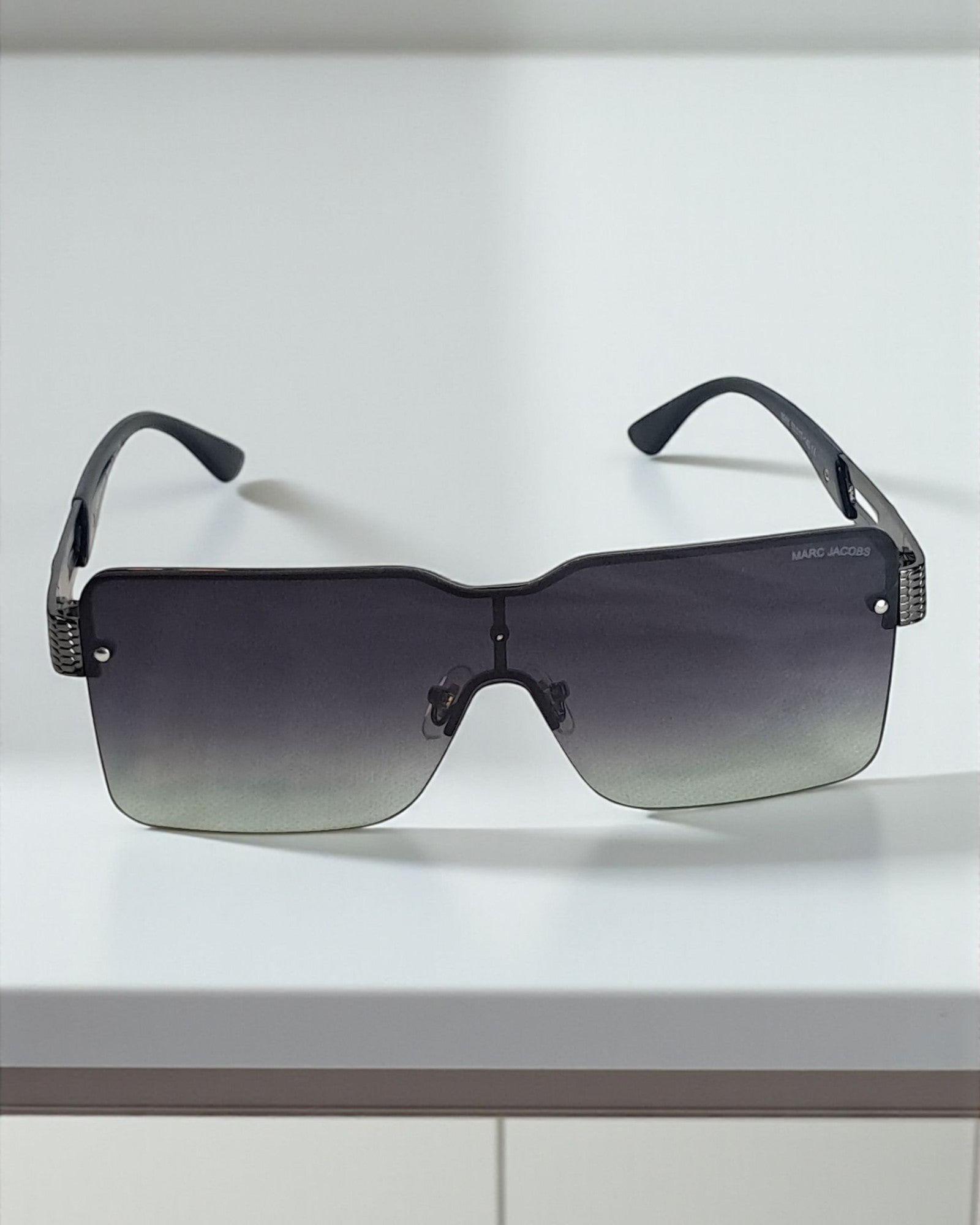 Marc Jacobs Retro Flat Sunglasses for Men MJ02