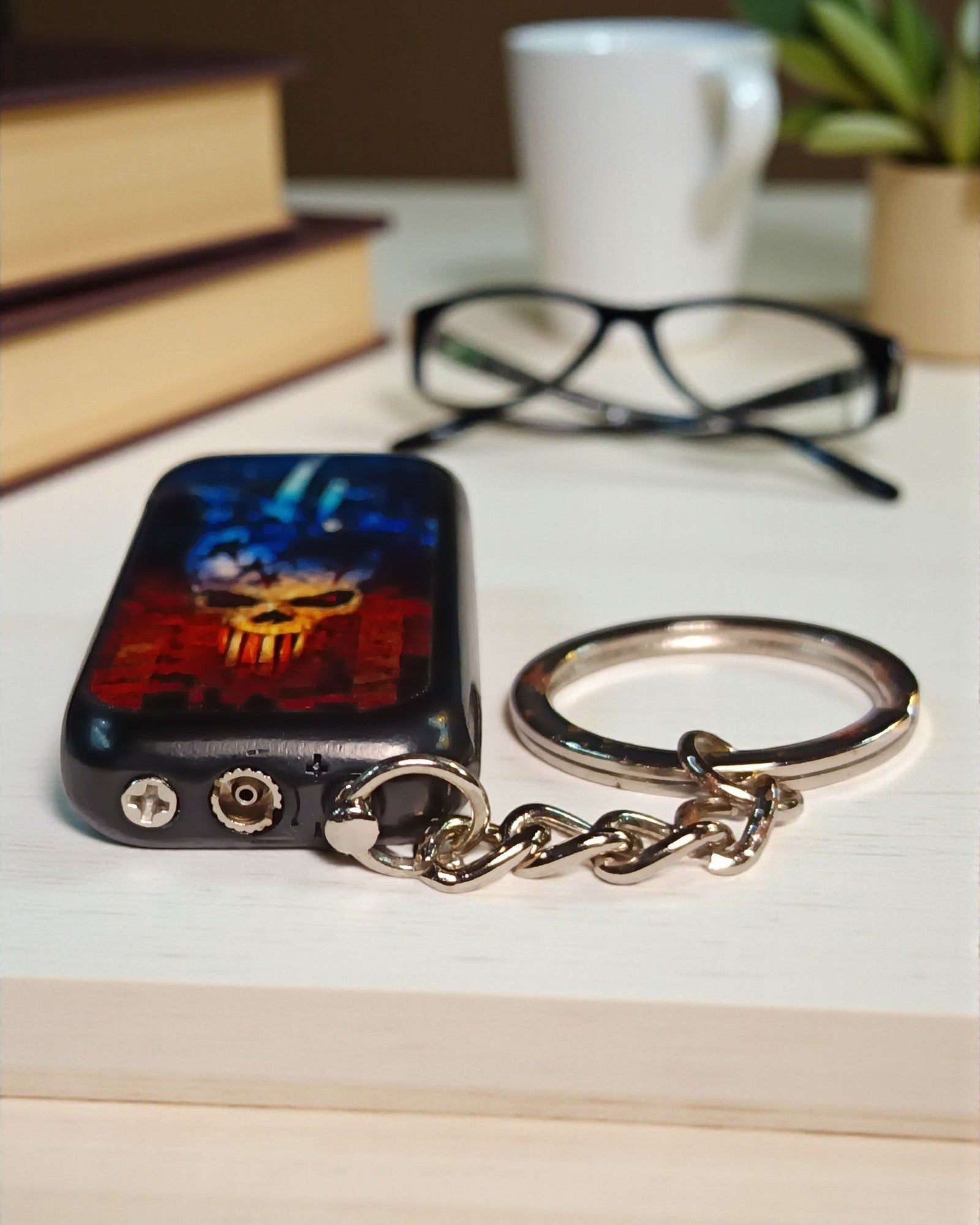 Skull & Star Lighter with Key Chain