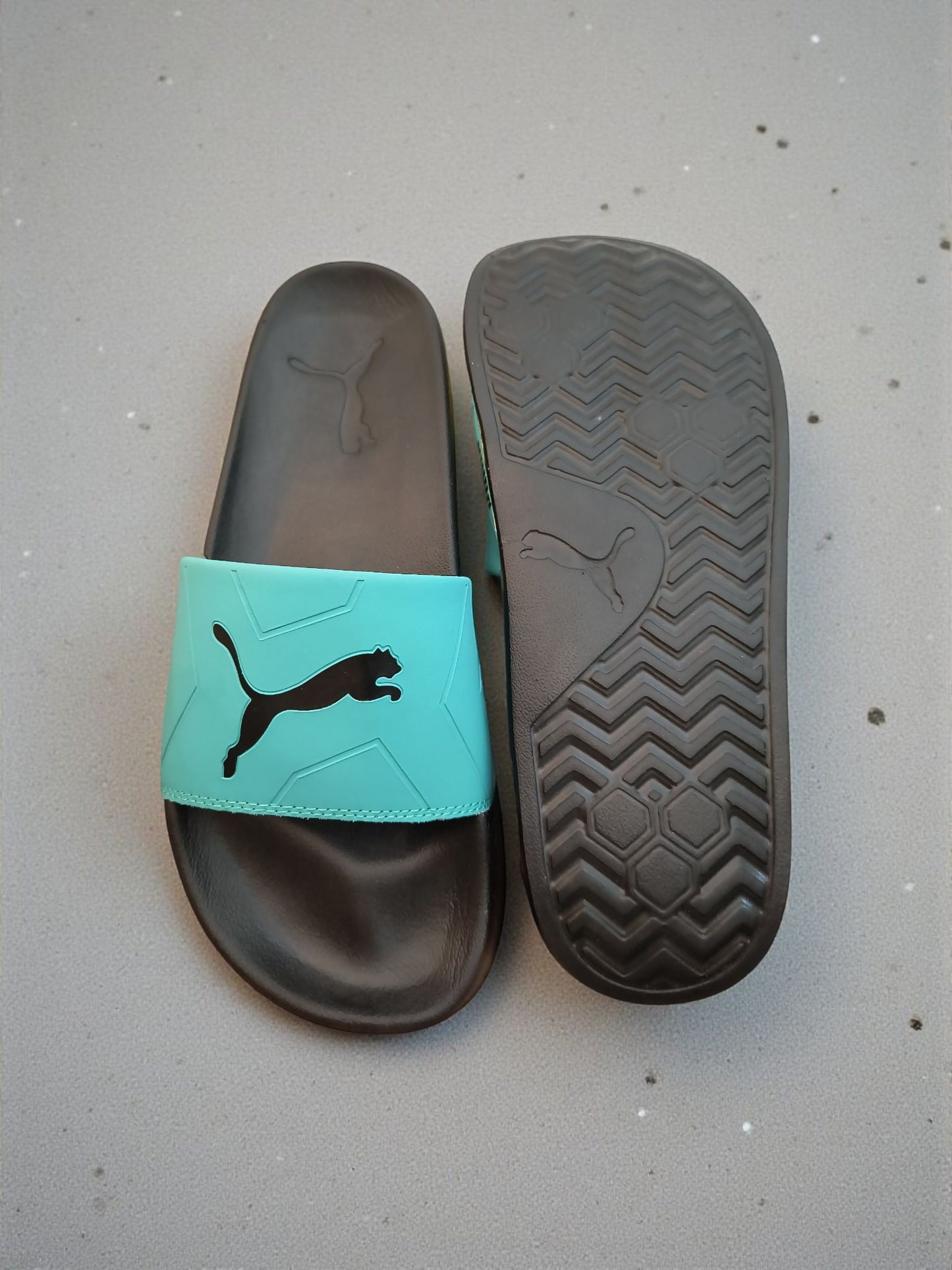 Puma Logo Printed Sliders for Men Green Black