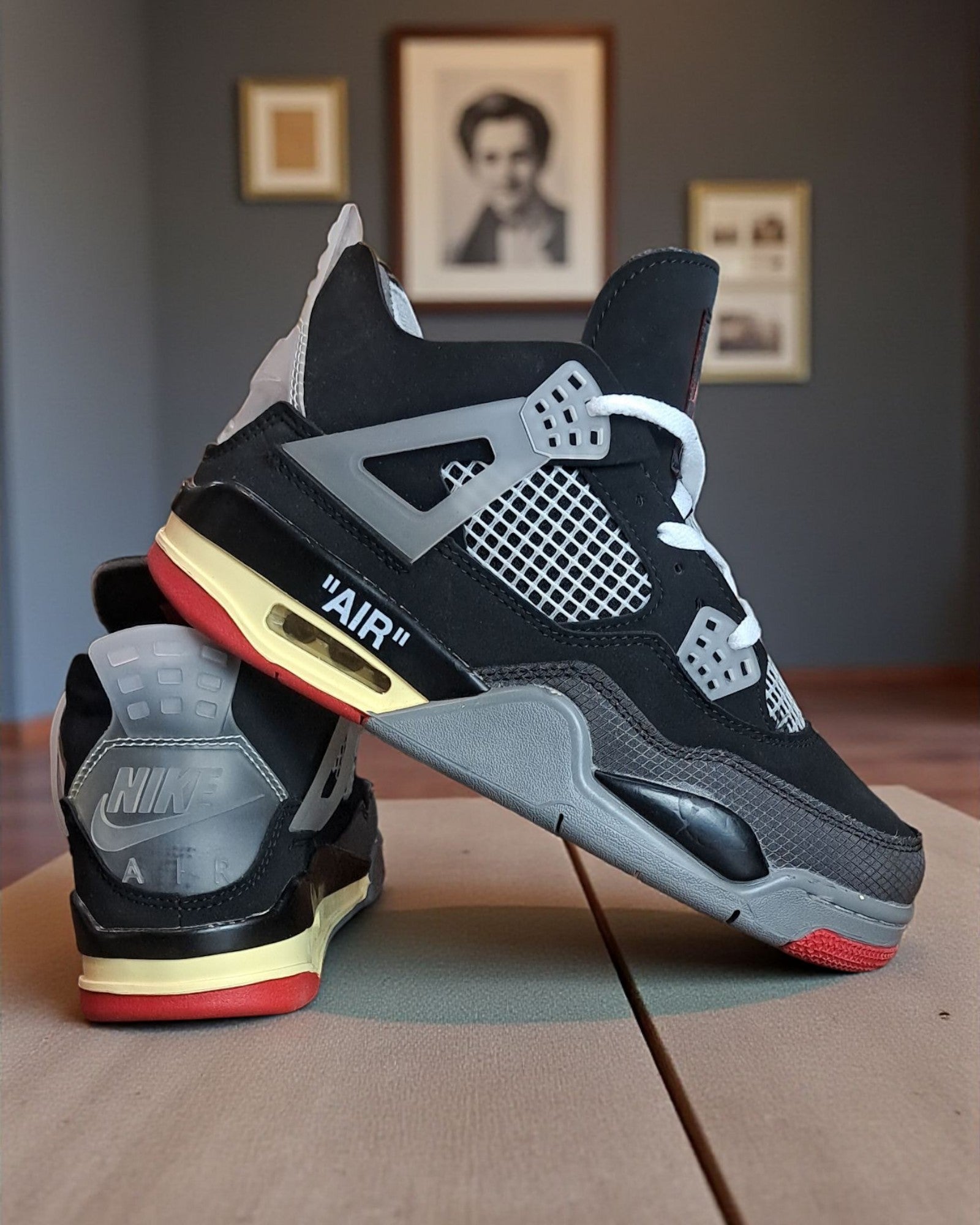 Air Jordan 4 Off White Bred