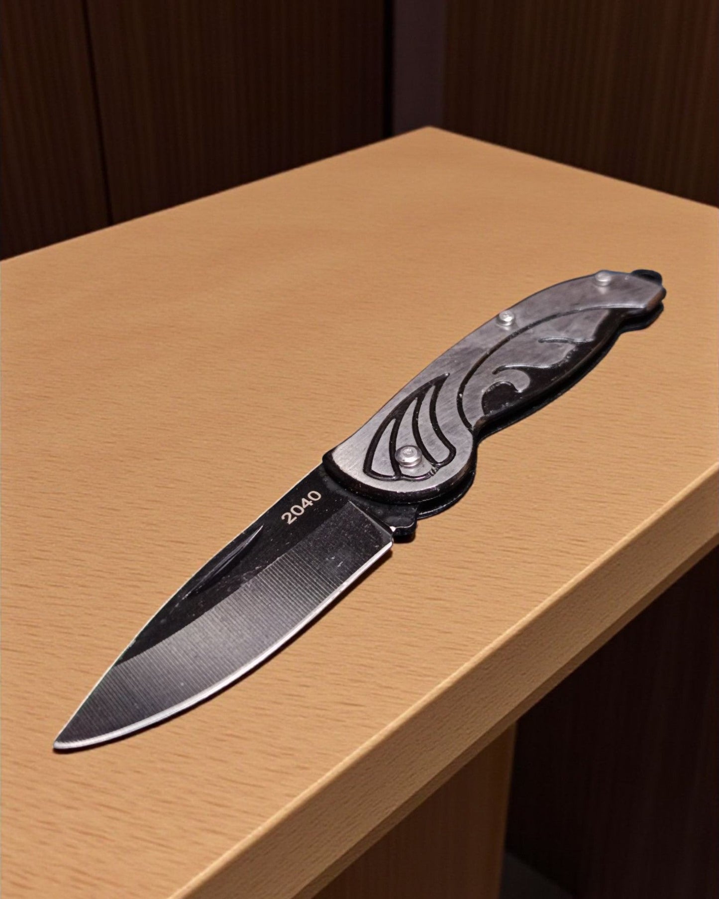 Self Defence Pocket Knife 2040