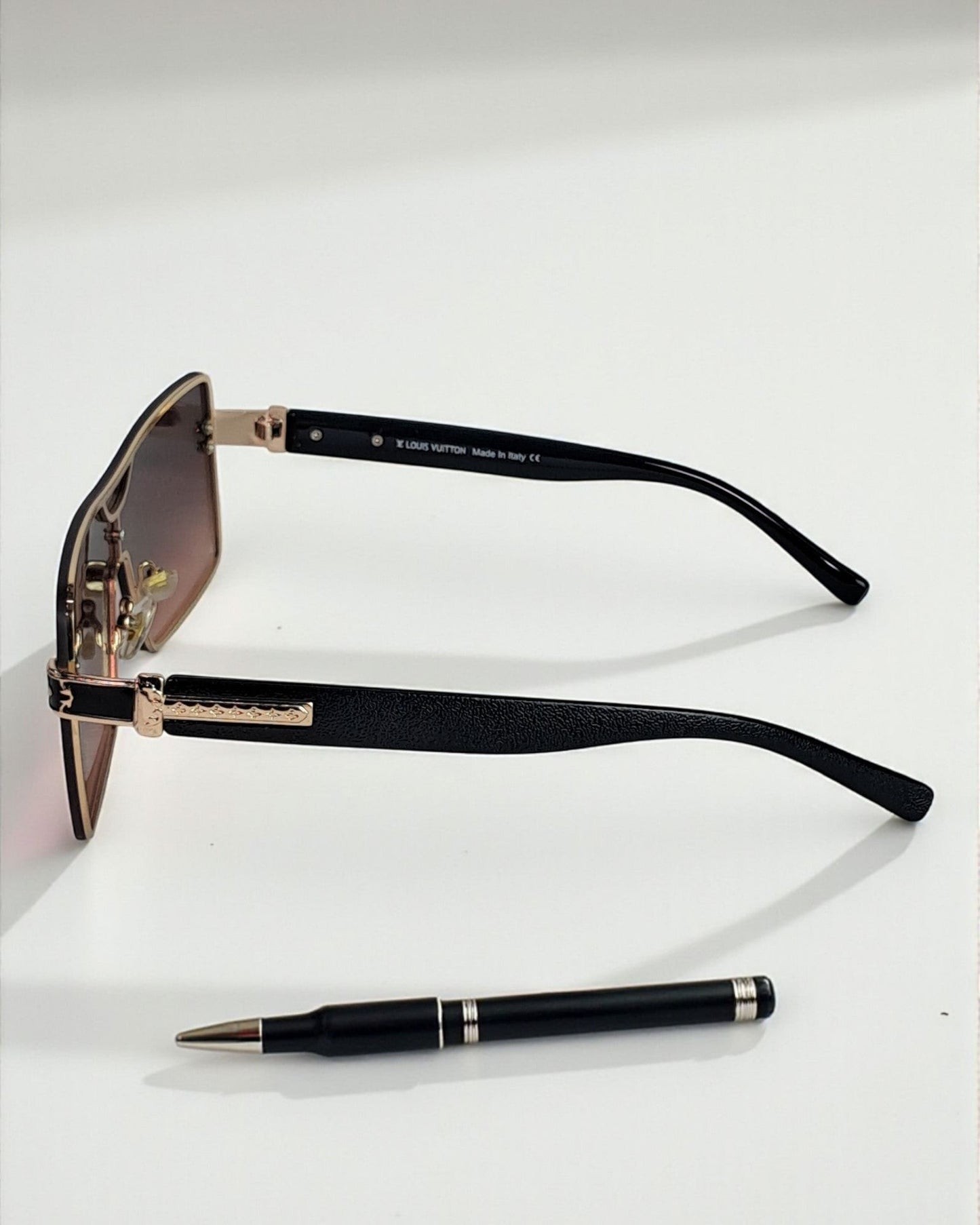 LV Retro Style Sunglasses for Men LV01