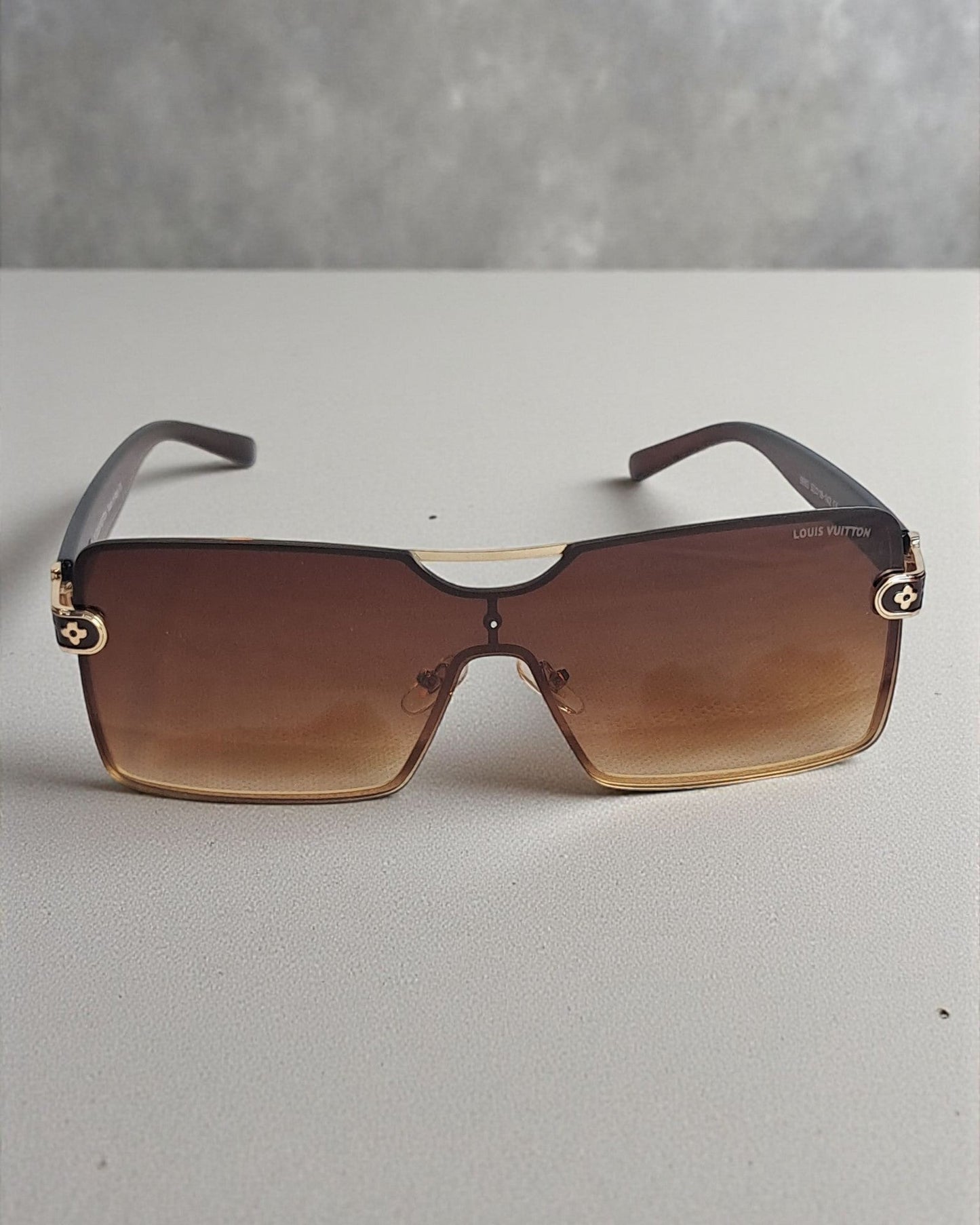LV Retro Flat Sunglasses for Men LV02