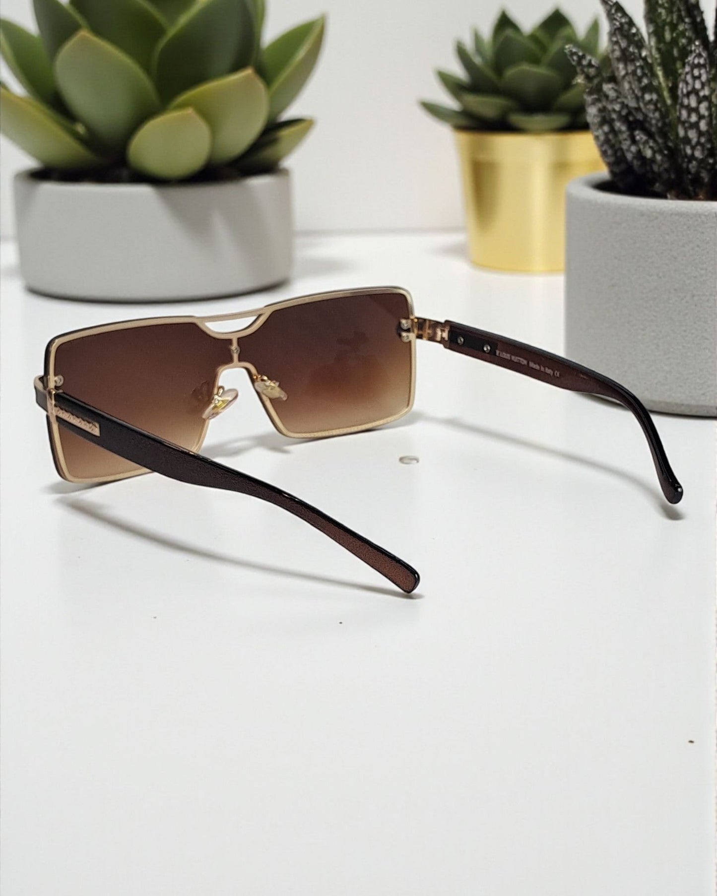LV Retro Flat Sunglasses for Men LV02