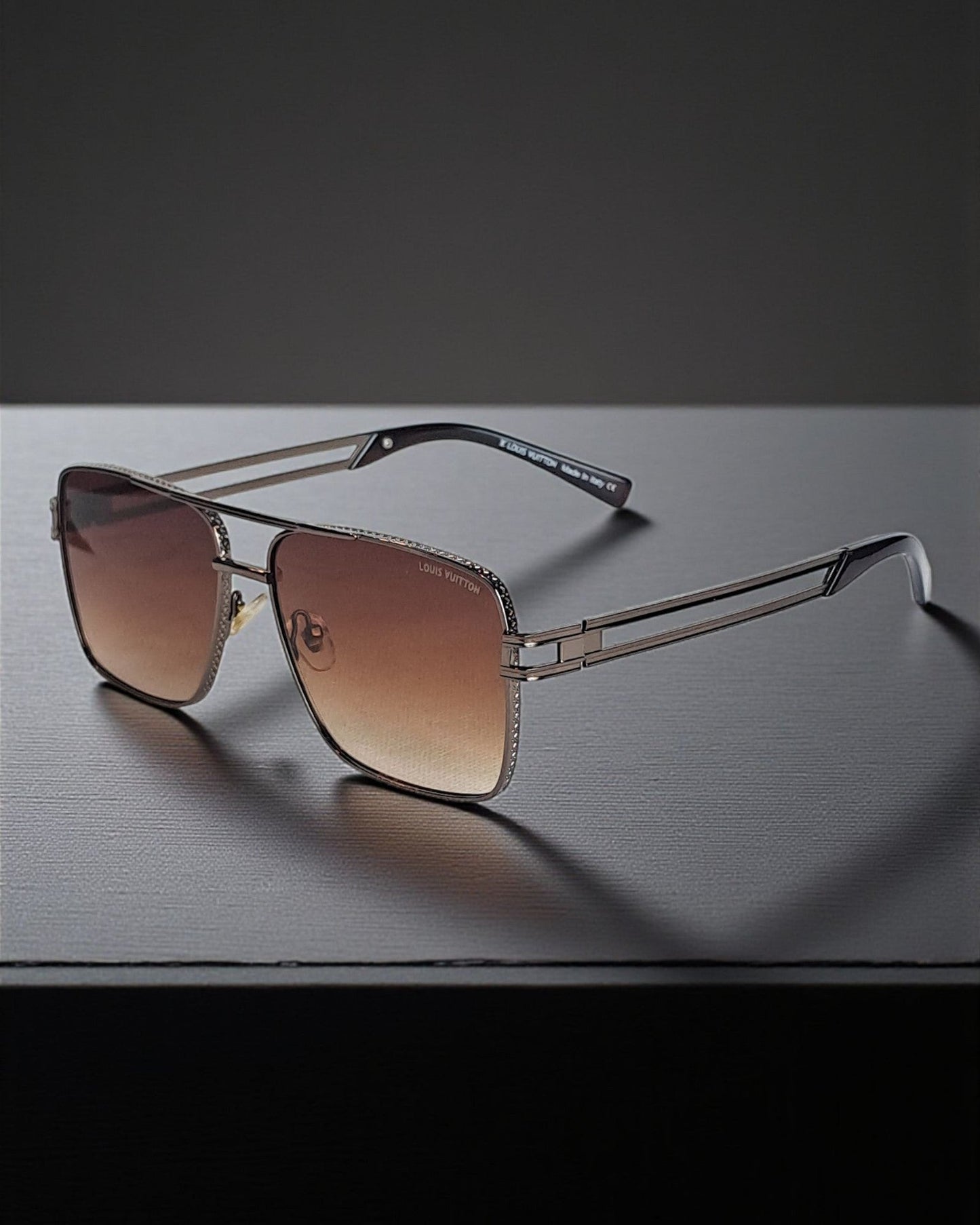 LV Oversized Sunglasses for Men LV04