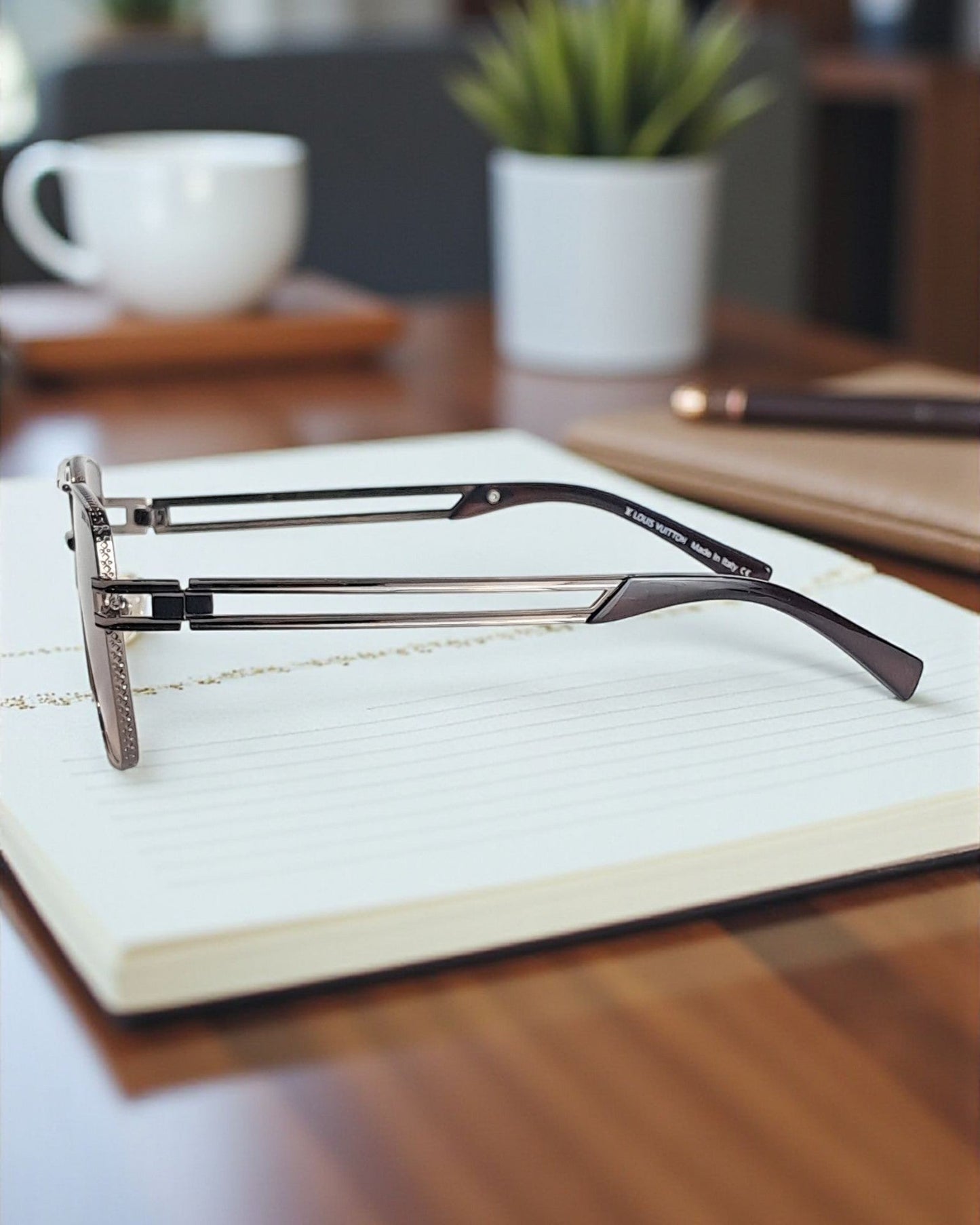 LV Oversized Sunglasses for Men LV04