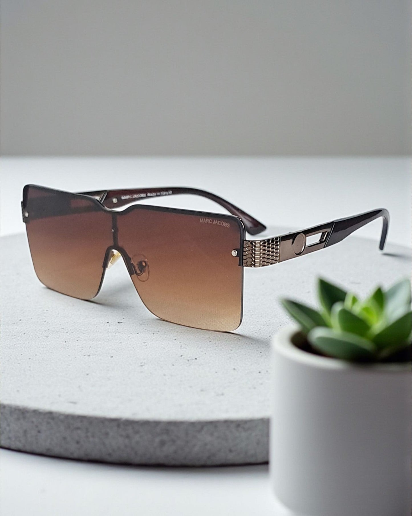 Marc Jacobs Retro Flat Sunglasses for Men MJ02