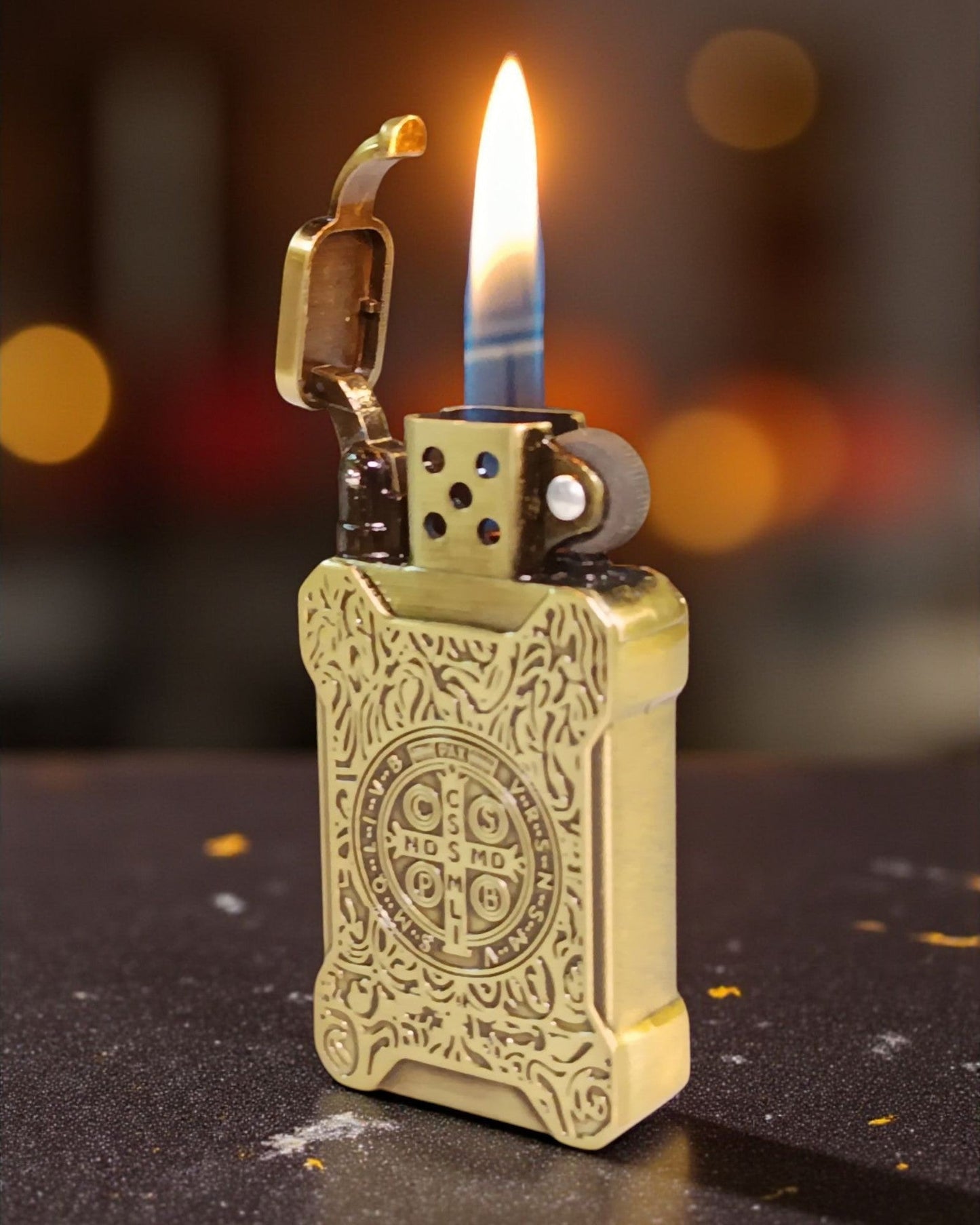 Vintage Design Central Cross Print Lighter