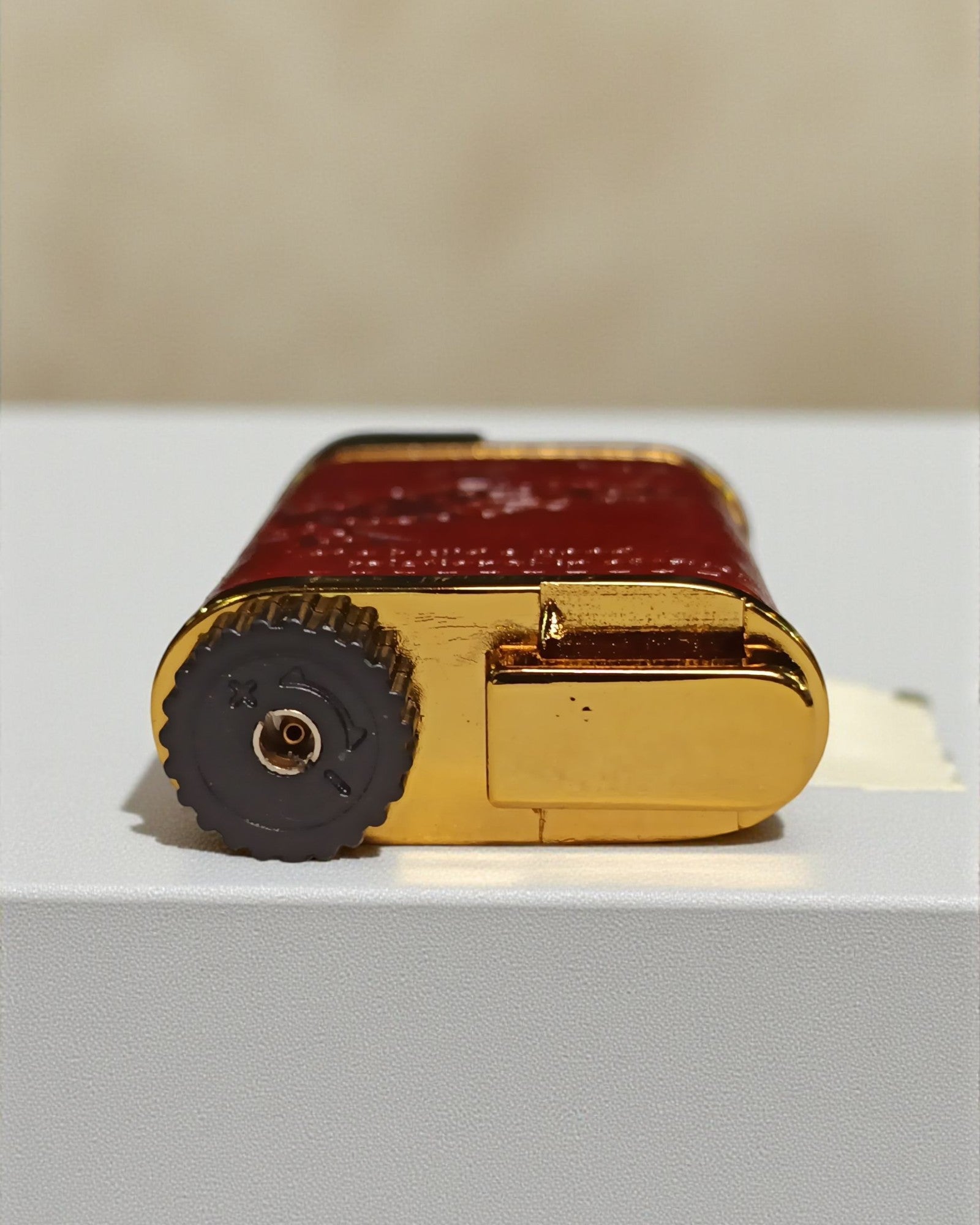 Crocodile Vintage Style Leather Wrapped Lighter