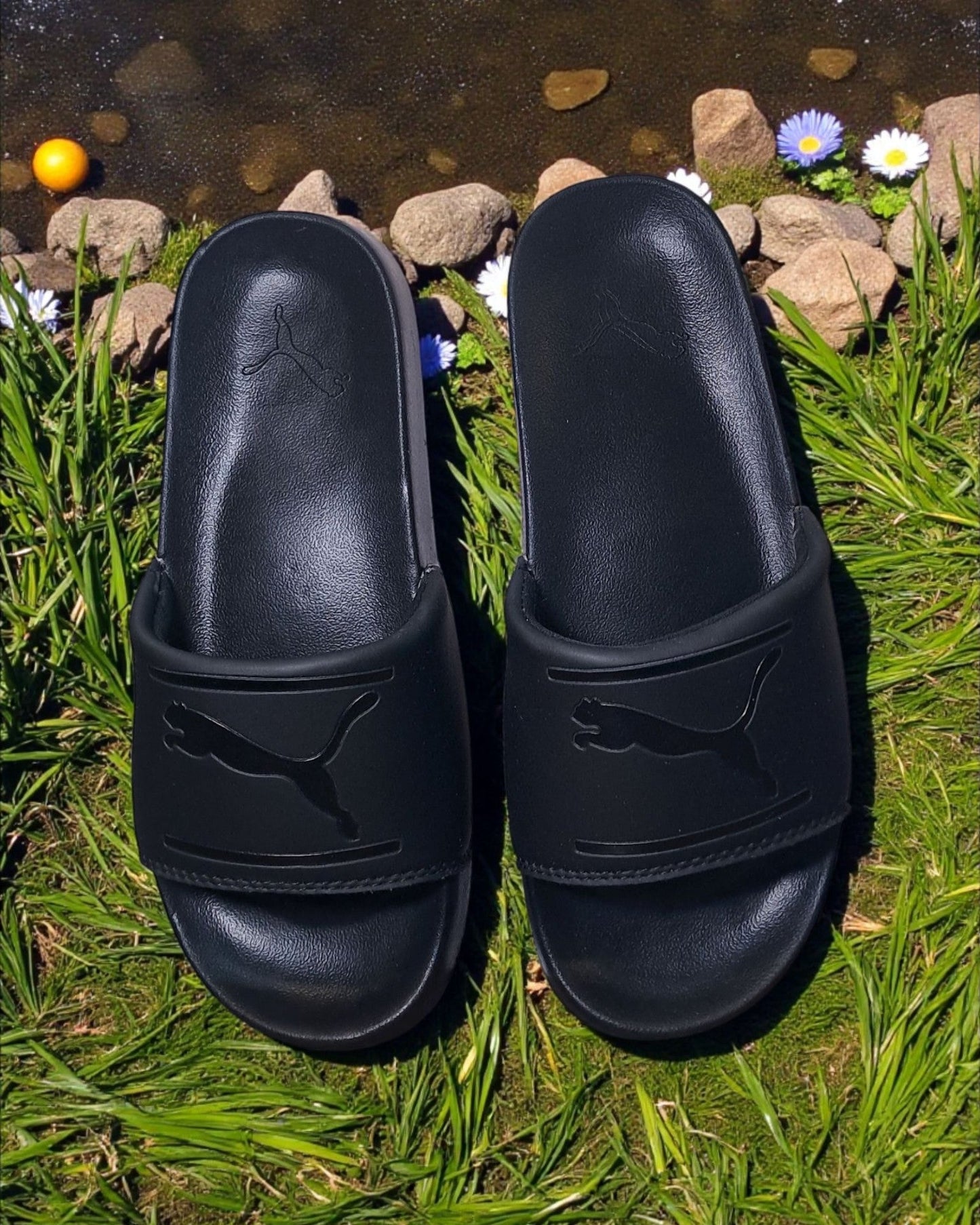 Puma Plain with Logo Slipper Black