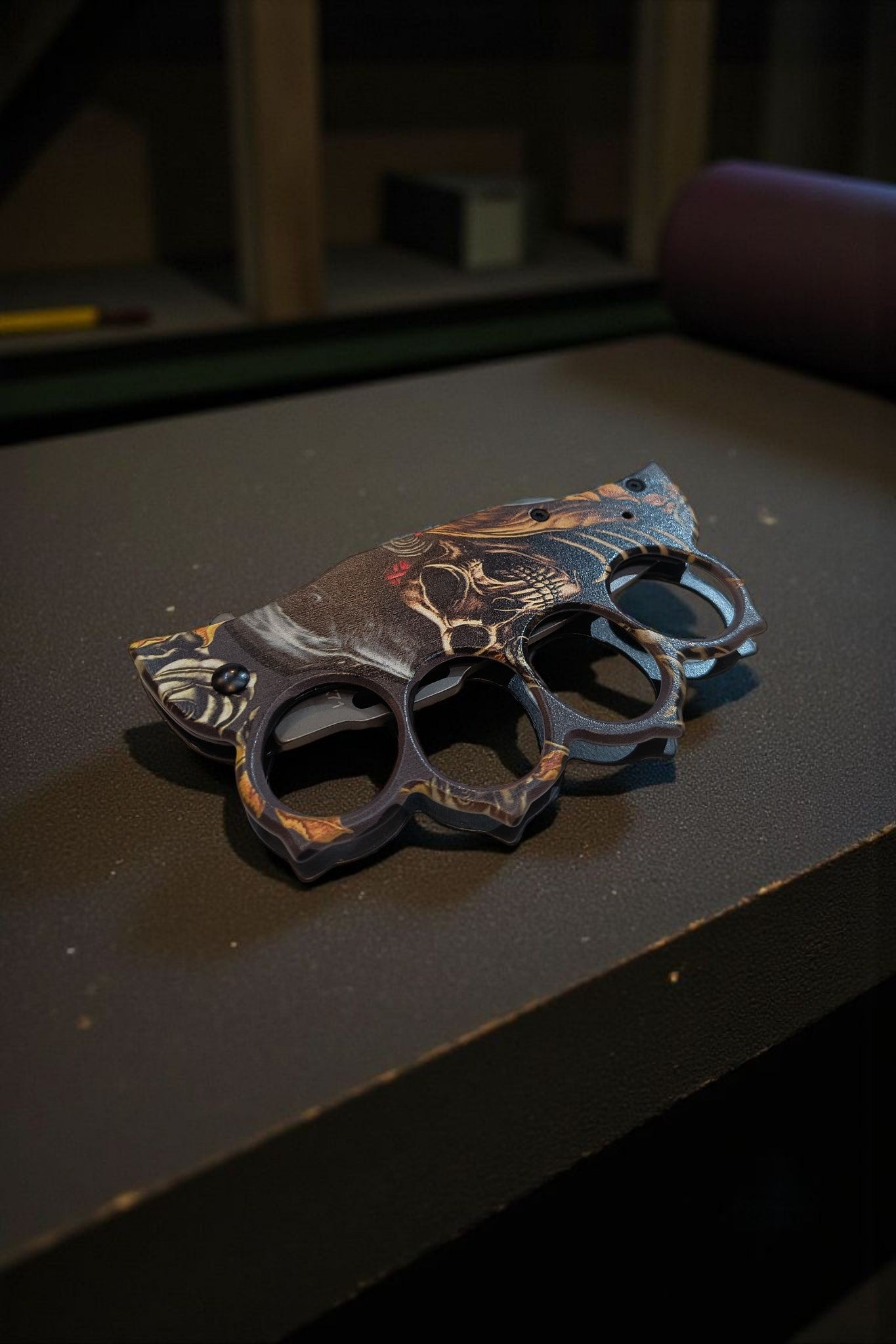 Knuckle Knife Skull Print