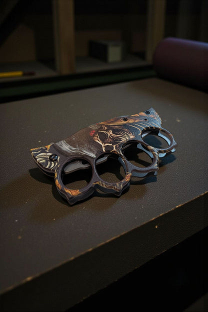 Knuckle Knife Skull Print