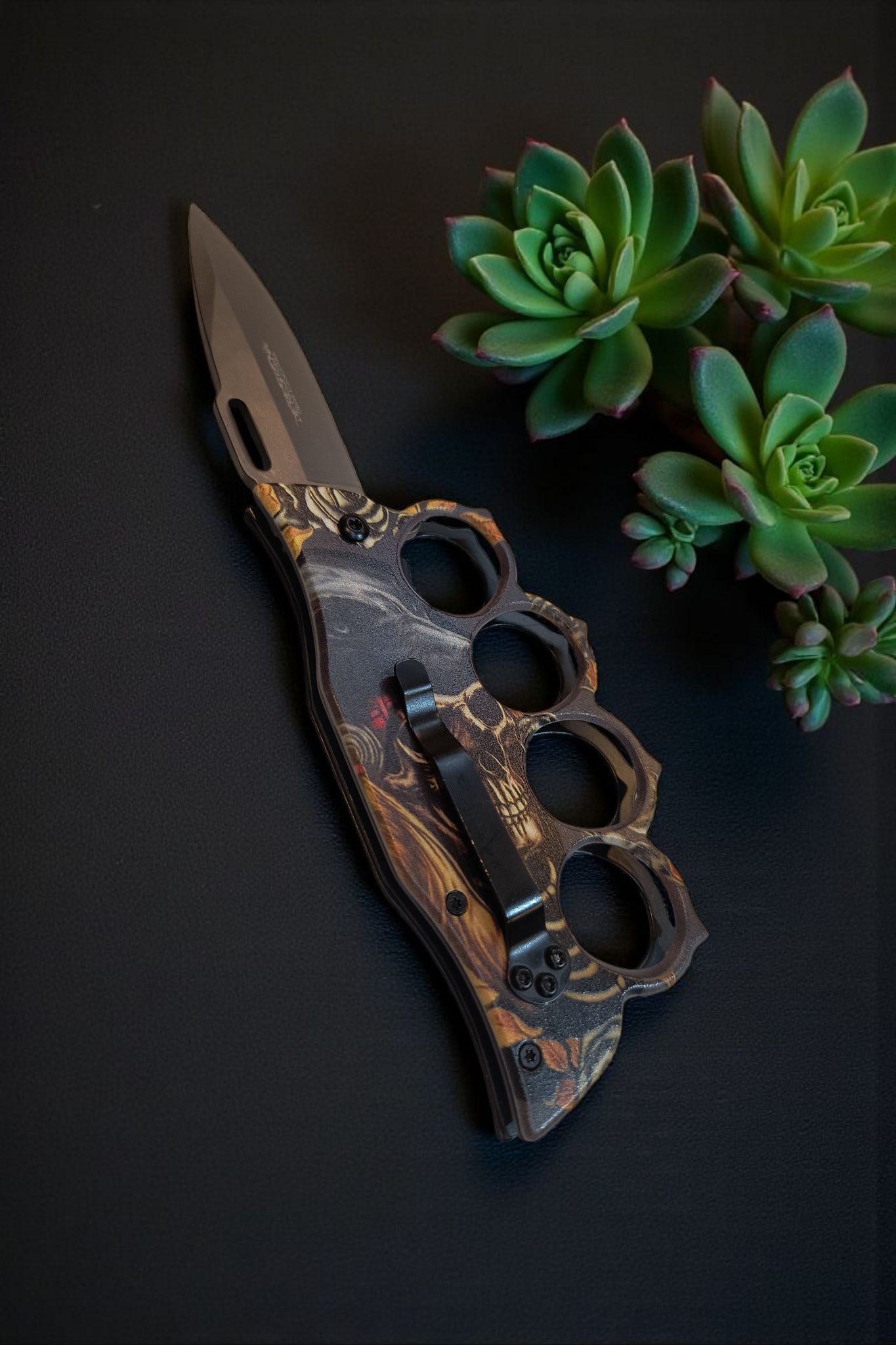 Knuckle Knife Skull Print