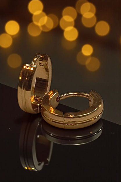 Single Line Golden Hoop Earing