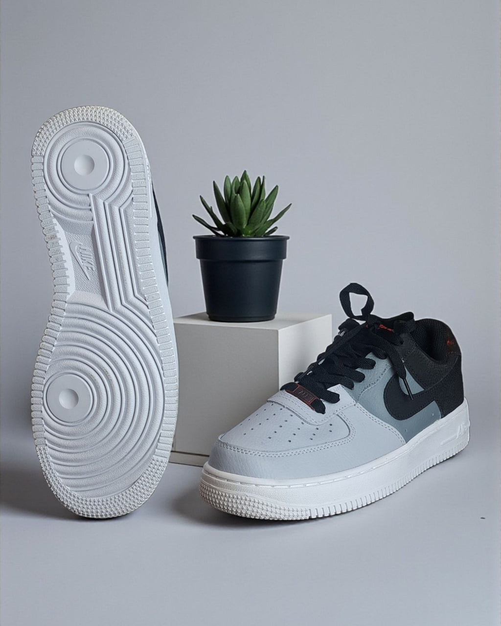 Nike Air Force 1 Low Black Smoke Grey